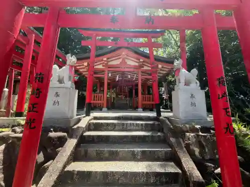 大山神社（自転車神社・耳明神社）の{uncategorized: "未分類", other: "その他", undefined: "問題あり", building: "その他建物", grave: "お墓", sacred_gate: "鳥居", guardian: "狛犬", statue: "像", buddha: "仏像", history: "歴史", nature: "自然", garden: "庭園", animal: "動物", pagoda: "塔", temizu: "手水舎", mountain_gate: "山門・神門", sanctuary: "本殿・本堂", subordinate: "末社・摂社", art: "芸術", scenery: "景色", jizo: "地蔵", ema: "絵馬", goshuin: "御朱印", omikuji: "おみくじ", items: "授与品その他", amulet: "お守り", goshuincho: "御朱印帳", eats: "食事", festival: "お祭り", votive_dance: "神楽", shichigosan: "七五三参", wedding: "結婚式", experience: "体験その他", initially: "初詣", around: "周辺", anti_infection: "感染症対策"}