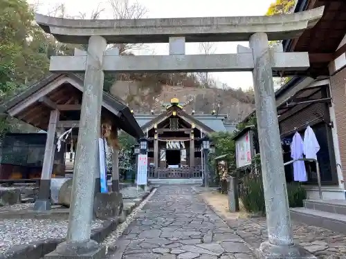 新羽杉山神社の鳥居