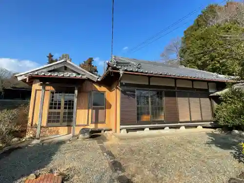 北斗山向山院の{uncategorized: "未分類", other: "その他", undefined: "問題あり", building: "その他建物", grave: "お墓", sacred_gate: "鳥居", guardian: "狛犬", statue: "像", buddha: "仏像", history: "歴史", nature: "自然", garden: "庭園", animal: "動物", pagoda: "塔", temizu: "手水舎", mountain_gate: "山門・神門", sanctuary: "本殿・本堂", subordinate: "末社・摂社", art: "芸術", scenery: "景色", jizo: "地蔵", ema: "絵馬", goshuin: "御朱印", omikuji: "おみくじ", items: "授与品その他", amulet: "お守り", goshuincho: "御朱印帳", eats: "食事", festival: "お祭り", votive_dance: "神楽", shichigosan: "七五三参", wedding: "結婚式", experience: "体験その他", initially: "初詣", around: "周辺", anti_infection: "感染症対策"}