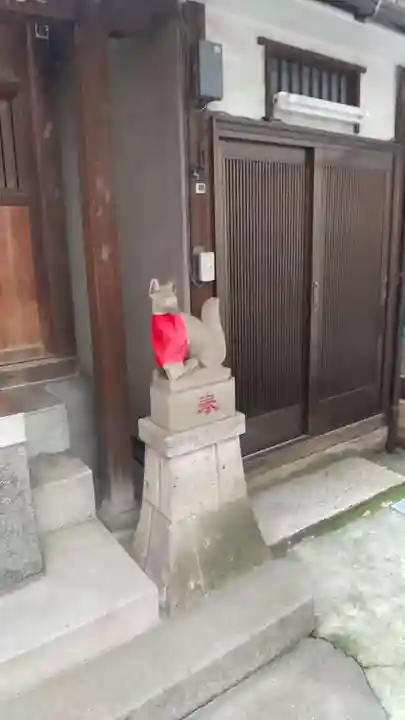 出世稲荷神社(柳森神社境外摂社)の狛犬