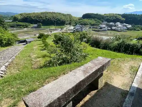 天武天皇・持統天皇陵（檜隈大内陵）(奈良県)