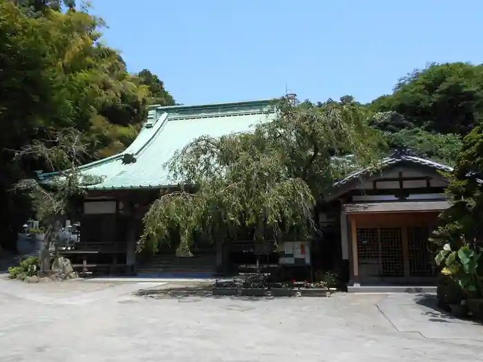 法勝寺の本殿