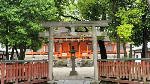 休ヶ岡八幡宮（薬師寺境内社）の鳥居