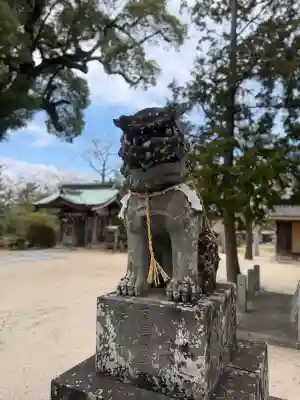 諏訪神社の{uncategorized: "未分類", other: "その他", undefined: "問題あり", building: "その他建物", grave: "お墓", sacred_gate: "鳥居", guardian: "狛犬", statue: "像", buddha: "仏像", history: "歴史", nature: "自然", garden: "庭園", animal: "動物", pagoda: "塔", temizu: "手水舎", mountain_gate: "山門・神門", sanctuary: "本殿・本堂", subordinate: "末社・摂社", art: "芸術", scenery: "景色", jizo: "地蔵", ema: "絵馬", goshuin: "御朱印", omikuji: "おみくじ", items: "授与品その他", amulet: "お守り", goshuincho: "御朱印帳", eats: "食事", festival: "お祭り", votive_dance: "神楽", shichigosan: "七五三参", wedding: "結婚式", experience: "体験その他", initially: "初詣", around: "周辺", anti_infection: "感染症対策"}