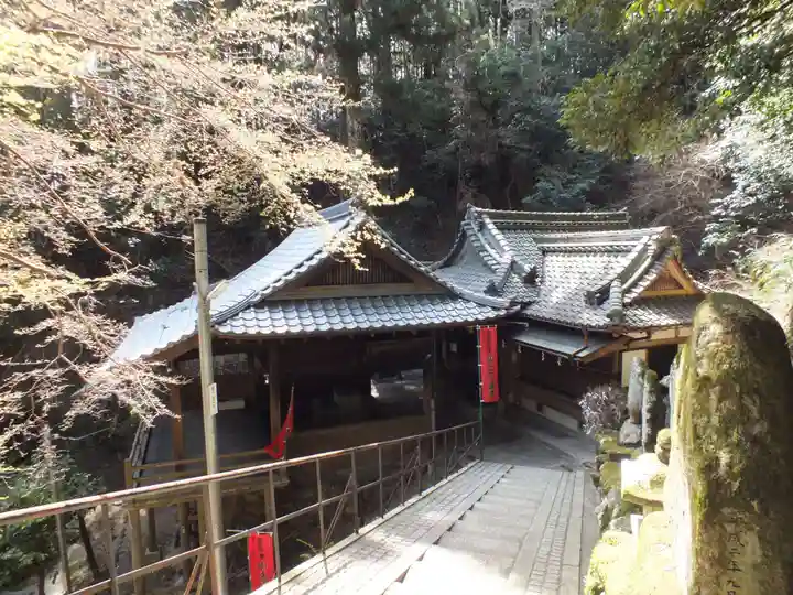 山上浪切不動尊(滋賀県)