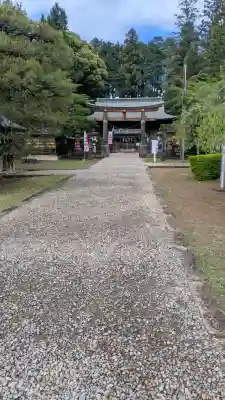 蒲生神社の{uncategorized: "未分類", other: "その他", undefined: "問題あり", building: "その他建物", grave: "お墓", sacred_gate: "鳥居", guardian: "狛犬", statue: "像", buddha: "仏像", history: "歴史", nature: "自然", garden: "庭園", animal: "動物", pagoda: "塔", temizu: "手水舎", mountain_gate: "山門・神門", sanctuary: "本殿・本堂", subordinate: "末社・摂社", art: "芸術", scenery: "景色", jizo: "地蔵", ema: "絵馬", goshuin: "御朱印", omikuji: "おみくじ", items: "授与品その他", amulet: "お守り", goshuincho: "御朱印帳", eats: "食事", festival: "お祭り", votive_dance: "神楽", shichigosan: "七五三参", wedding: "結婚式", experience: "体験その他", initially: "初詣", around: "周辺", anti_infection: "感染症対策"}