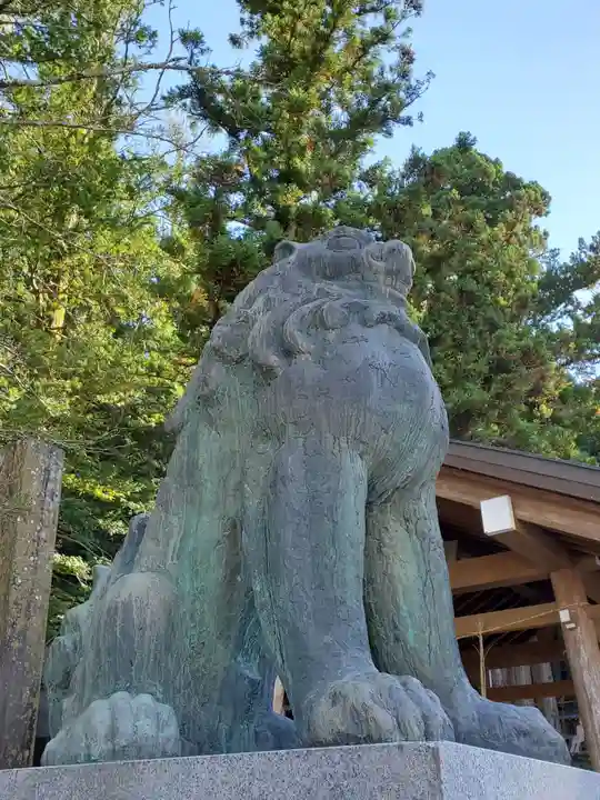 諏訪大社の狛犬