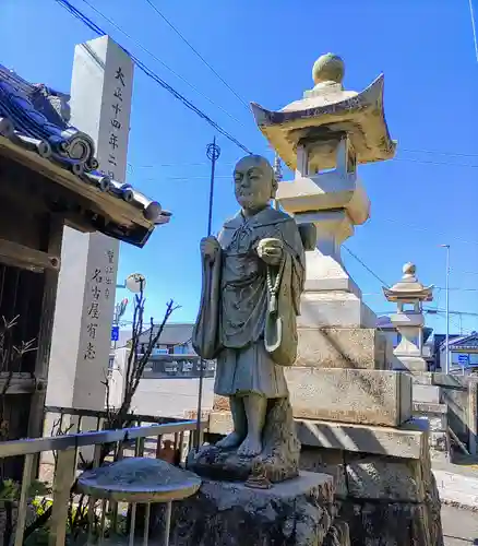 安樂寺の像