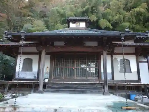 観音寺の本殿・本堂