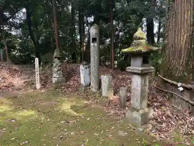 箱崎神社の{uncategorized: "未分類", other: "その他", undefined: "問題あり", building: "その他建物", grave: "お墓", sacred_gate: "鳥居", guardian: "狛犬", statue: "像", buddha: "仏像", history: "歴史", nature: "自然", garden: "庭園", animal: "動物", pagoda: "塔", temizu: "手水舎", mountain_gate: "山門・神門", sanctuary: "本殿・本堂", subordinate: "末社・摂社", art: "芸術", scenery: "景色", jizo: "地蔵", ema: "絵馬", goshuin: "御朱印", omikuji: "おみくじ", items: "授与品その他", amulet: "お守り", goshuincho: "御朱印帳", eats: "食事", festival: "お祭り", votive_dance: "神楽", shichigosan: "七五三参", wedding: "結婚式", experience: "体験その他", initially: "初詣", around: "周辺", anti_infection: "感染症対策"}