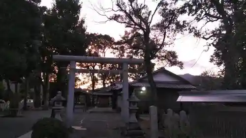 兒神社の鳥居