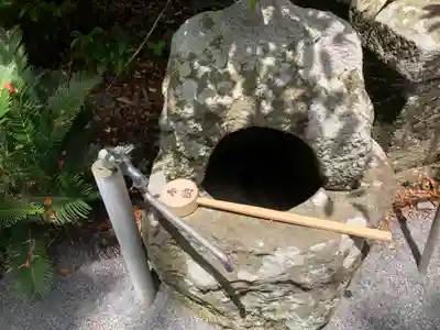 天手長男神社の手水舎