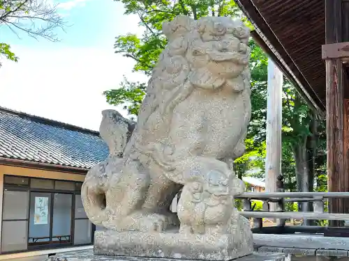 祝神社の狛犬