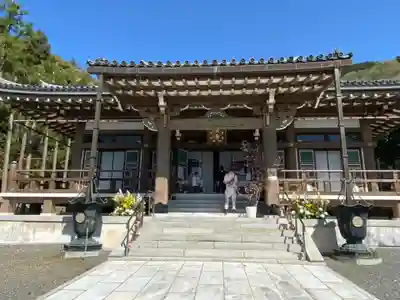 笠原寺の本殿・本堂