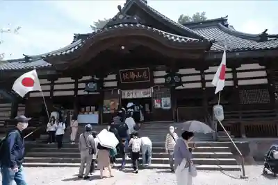 尾山神社の本殿・本堂