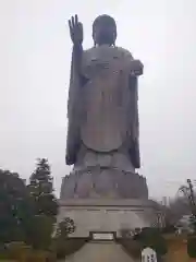 東本願寺本廟 牛久浄苑（牛久大仏）の仏像