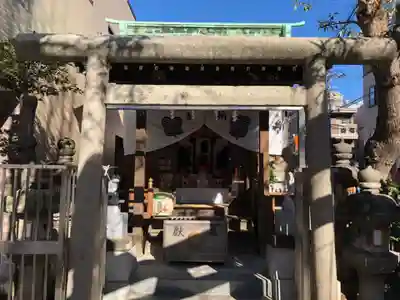 深川稲荷神社の鳥居