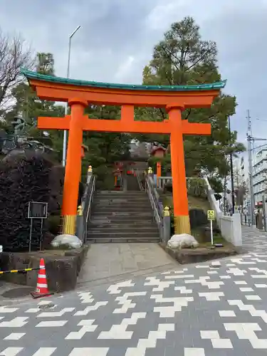 穴八幡宮の鳥居