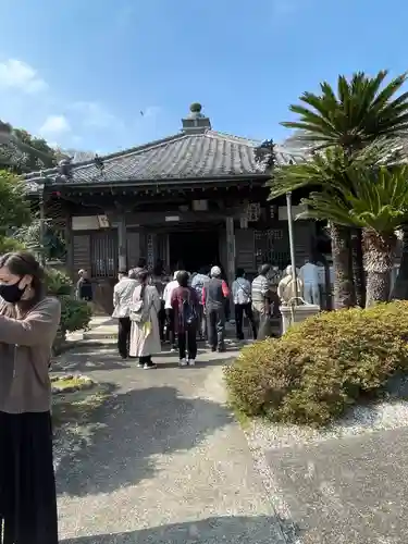 遍照寺の本殿