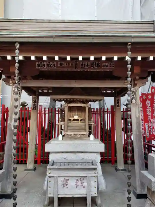 白玉稲荷神社の本殿・本堂