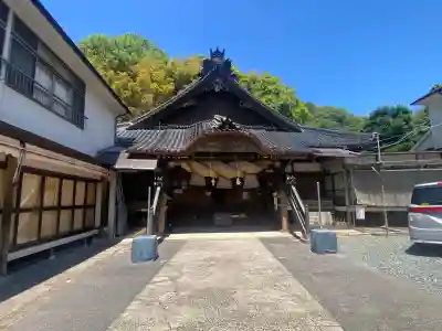 出雲大社石見分祠の{uncategorized: "未分類", other: "その他", undefined: "問題あり", building: "その他建物", grave: "お墓", sacred_gate: "鳥居", guardian: "狛犬", statue: "像", buddha: "仏像", history: "歴史", nature: "自然", garden: "庭園", animal: "動物", pagoda: "塔", temizu: "手水舎", mountain_gate: "山門・神門", sanctuary: "本殿・本堂", subordinate: "末社・摂社", art: "芸術", scenery: "景色", jizo: "地蔵", ema: "絵馬", goshuin: "御朱印", omikuji: "おみくじ", items: "授与品その他", amulet: "お守り", goshuincho: "御朱印帳", eats: "食事", festival: "お祭り", votive_dance: "神楽", shichigosan: "七五三参", wedding: "結婚式", experience: "体験その他", initially: "初詣", around: "周辺", anti_infection: "感染症対策"}