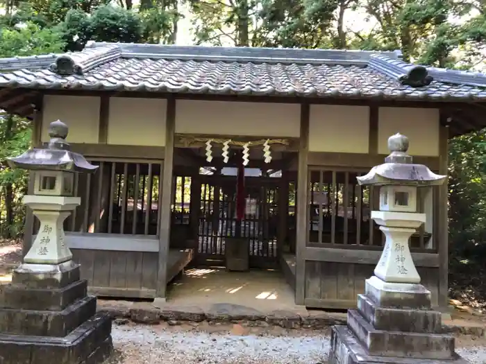 宮前霹靂神社の本殿