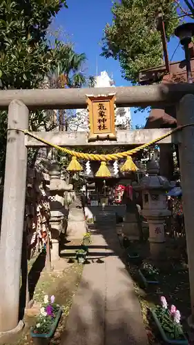 高円寺氷川神社の鳥居