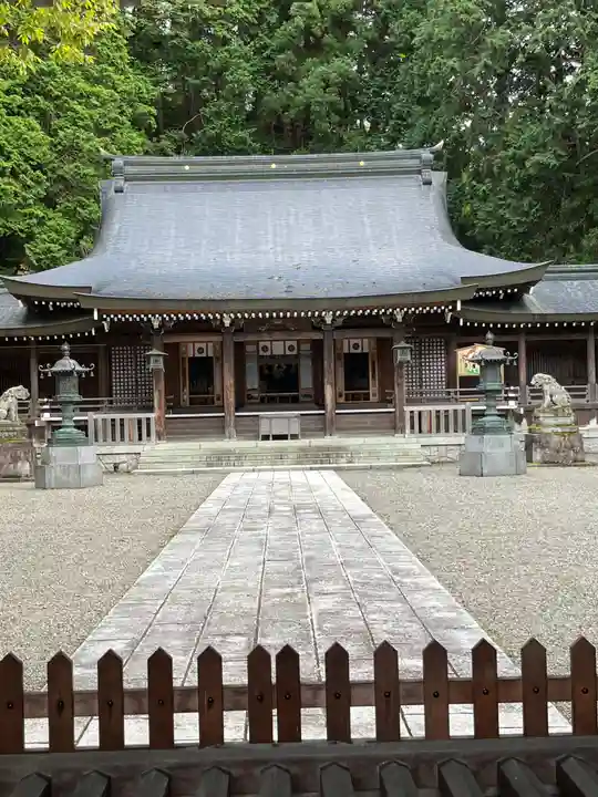 飛驒一宮水無神社の本殿・本堂