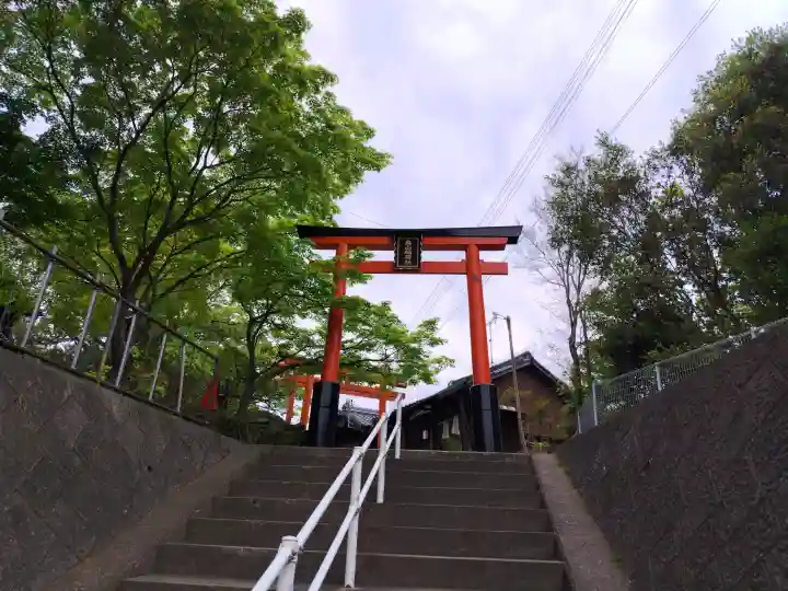 奥山稲荷社の{uncategorized: "未分類", other: "その他", undefined: "問題あり", building: "その他建物", grave: "お墓", sacred_gate: "鳥居", guardian: "狛犬", statue: "像", buddha: "仏像", history: "歴史", nature: "自然", garden: "庭園", animal: "動物", pagoda: "塔", temizu: "手水舎", mountain_gate: "山門・神門", sanctuary: "本殿・本堂", subordinate: "末社・摂社", art: "芸術", scenery: "景色", jizo: "地蔵", ema: "絵馬", goshuin: "御朱印", omikuji: "おみくじ", items: "授与品その他", amulet: "お守り", goshuincho: "御朱印帳", eats: "食事", festival: "お祭り", votive_dance: "神楽", shichigosan: "七五三参", wedding: "結婚式", experience: "体験その他", initially: "初詣", around: "周辺", anti_infection: "感染症対策"}