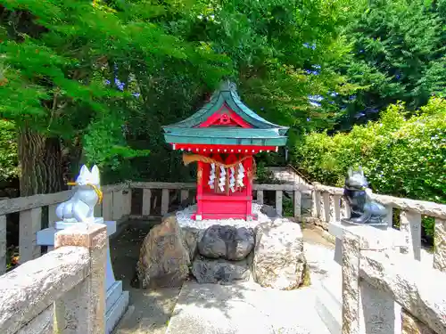 堤治神社の末社