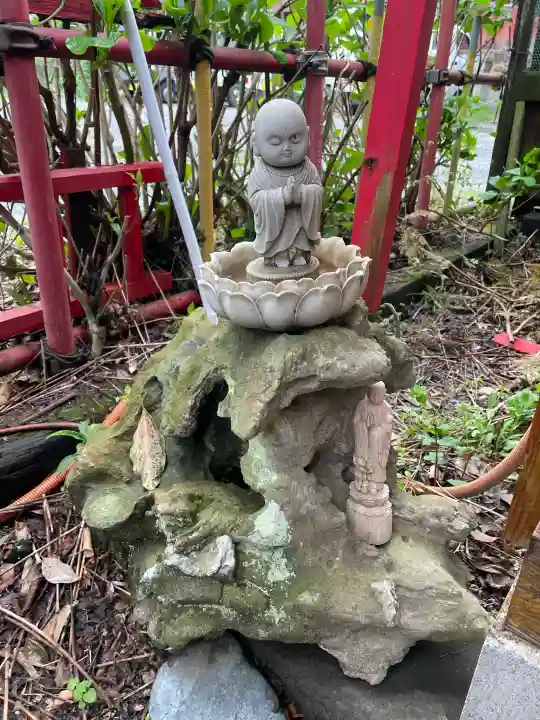 稲荷大明神の{uncategorized: "未分類", other: "その他", undefined: "問題あり", building: "その他建物", grave: "お墓", sacred_gate: "鳥居", guardian: "狛犬", statue: "像", buddha: "仏像", history: "歴史", nature: "自然", garden: "庭園", animal: "動物", pagoda: "塔", temizu: "手水舎", mountain_gate: "山門・神門", sanctuary: "本殿・本堂", subordinate: "末社・摂社", art: "芸術", scenery: "景色", jizo: "地蔵", ema: "絵馬", goshuin: "御朱印", omikuji: "おみくじ", items: "授与品その他", amulet: "お守り", goshuincho: "御朱印帳", eats: "食事", festival: "お祭り", votive_dance: "神楽", shichigosan: "七五三参", wedding: "結婚式", experience: "体験その他", initially: "初詣", around: "周辺", anti_infection: "感染症対策"}