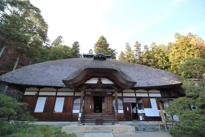 常楽寺の本殿・本堂