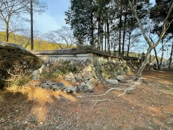 円立寺の{uncategorized: "未分類", other: "その他", undefined: "問題あり", building: "その他建物", grave: "お墓", sacred_gate: "鳥居", guardian: "狛犬", statue: "像", buddha: "仏像", history: "歴史", nature: "自然", garden: "庭園", animal: "動物", pagoda: "塔", temizu: "手水舎", mountain_gate: "山門・神門", sanctuary: "本殿・本堂", subordinate: "末社・摂社", art: "芸術", scenery: "景色", jizo: "地蔵", ema: "絵馬", goshuin: "御朱印", omikuji: "おみくじ", items: "授与品その他", amulet: "お守り", goshuincho: "御朱印帳", eats: "食事", festival: "お祭り", votive_dance: "神楽", shichigosan: "七五三参", wedding: "結婚式", experience: "体験その他", initially: "初詣", around: "周辺", anti_infection: "感染症対策"}