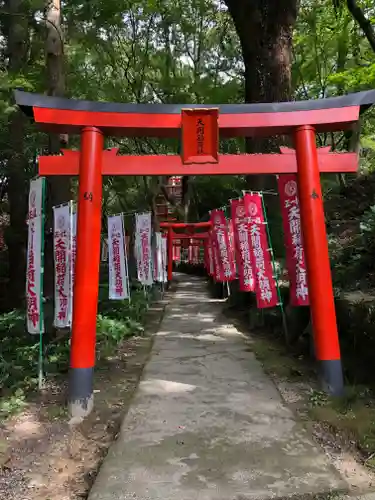 天開稲荷社の鳥居