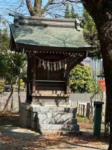 六所社（下飯田）の{uncategorized: "未分類", other: "その他", undefined: "問題あり", building: "その他建物", grave: "お墓", sacred_gate: "鳥居", guardian: "狛犬", statue: "像", buddha: "仏像", history: "歴史", nature: "自然", garden: "庭園", animal: "動物", pagoda: "塔", temizu: "手水舎", mountain_gate: "山門・神門", sanctuary: "本殿・本堂", subordinate: "末社・摂社", art: "芸術", scenery: "景色", jizo: "地蔵", ema: "絵馬", goshuin: "御朱印", omikuji: "おみくじ", items: "授与品その他", amulet: "お守り", goshuincho: "御朱印帳", eats: "食事", festival: "お祭り", votive_dance: "神楽", shichigosan: "七五三参", wedding: "結婚式", experience: "体験その他", initially: "初詣", around: "周辺", anti_infection: "感染症対策"}