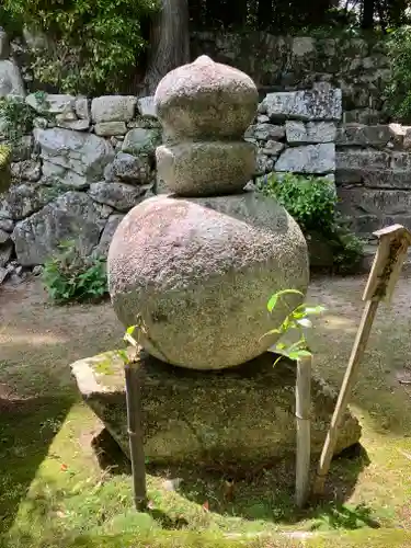 滋賀院門跡の塔