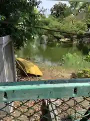 川原神社の庭園