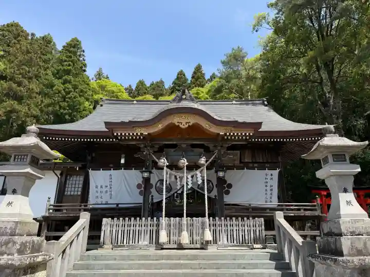 南湖神社の{uncategorized: "未分類", other: "その他", undefined: "問題あり", building: "その他建物", grave: "お墓", sacred_gate: "鳥居", guardian: "狛犬", statue: "像", buddha: "仏像", history: "歴史", nature: "自然", garden: "庭園", animal: "動物", pagoda: "塔", temizu: "手水舎", mountain_gate: "山門・神門", sanctuary: "本殿・本堂", subordinate: "末社・摂社", art: "芸術", scenery: "景色", jizo: "地蔵", ema: "絵馬", goshuin: "御朱印", omikuji: "おみくじ", items: "授与品その他", amulet: "お守り", goshuincho: "御朱印帳", eats: "食事", festival: "お祭り", votive_dance: "神楽", shichigosan: "七五三参", wedding: "結婚式", experience: "体験その他", initially: "初詣", around: "周辺", anti_infection: "感染症対策"}
