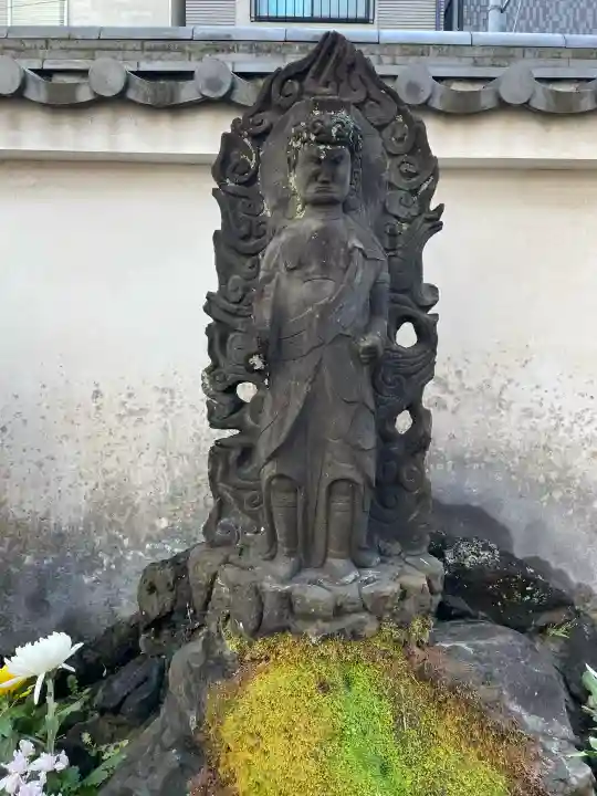 聖輪寺の{uncategorized: "未分類", other: "その他", undefined: "問題あり", building: "その他建物", grave: "お墓", sacred_gate: "鳥居", guardian: "狛犬", statue: "像", buddha: "仏像", history: "歴史", nature: "自然", garden: "庭園", animal: "動物", pagoda: "塔", temizu: "手水舎", mountain_gate: "山門・神門", sanctuary: "本殿・本堂", subordinate: "末社・摂社", art: "芸術", scenery: "景色", jizo: "地蔵", ema: "絵馬", goshuin: "御朱印", omikuji: "おみくじ", items: "授与品その他", amulet: "お守り", goshuincho: "御朱印帳", eats: "食事", festival: "お祭り", votive_dance: "神楽", shichigosan: "七五三参", wedding: "結婚式", experience: "体験その他", initially: "初詣", around: "周辺", anti_infection: "感染症対策"}