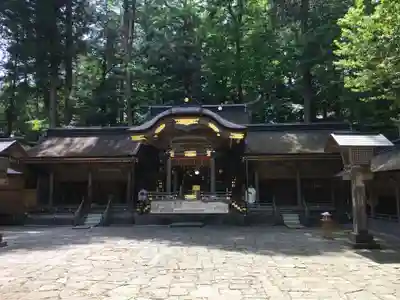 諏訪大社の本殿・本堂