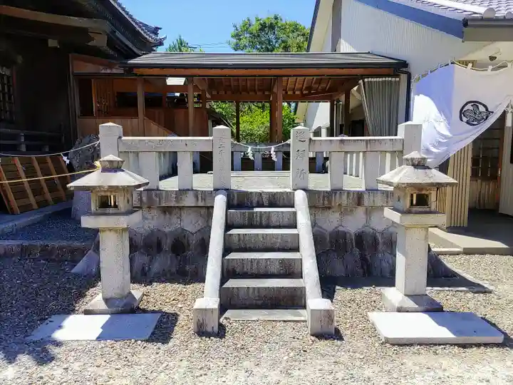 三河一色諏訪神社のその他建物