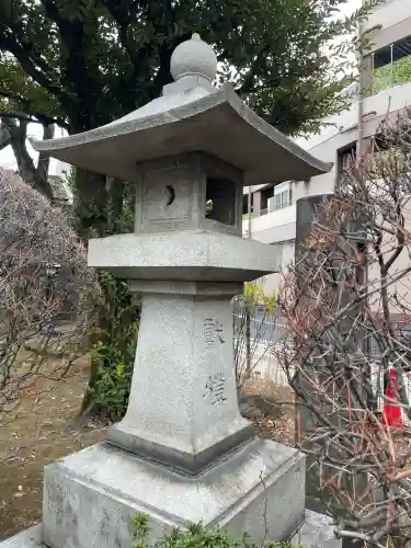 靍護稲荷神社の{uncategorized: "未分類", other: "その他", undefined: "問題あり", building: "その他建物", grave: "お墓", sacred_gate: "鳥居", guardian: "狛犬", statue: "像", buddha: "仏像", history: "歴史", nature: "自然", garden: "庭園", animal: "動物", pagoda: "塔", temizu: "手水舎", mountain_gate: "山門・神門", sanctuary: "本殿・本堂", subordinate: "末社・摂社", art: "芸術", scenery: "景色", jizo: "地蔵", ema: "絵馬", goshuin: "御朱印", omikuji: "おみくじ", items: "授与品その他", amulet: "お守り", goshuincho: "御朱印帳", eats: "食事", festival: "お祭り", votive_dance: "神楽", shichigosan: "七五三参", wedding: "結婚式", experience: "体験その他", initially: "初詣", around: "周辺", anti_infection: "感染症対策"}