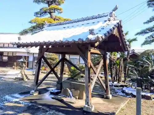 靈照山 宝国寺の手水舎
