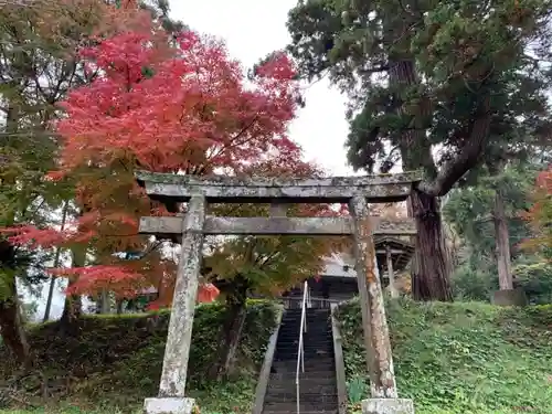 八幡神社の鳥居