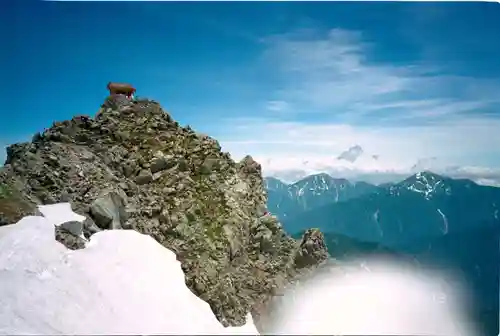 雄山神社峰本社の本殿・本堂