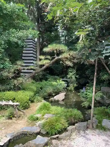 霊山寺の庭園