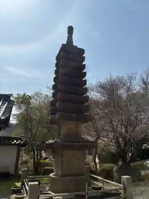 覚園寺の{uncategorized: "未分類", other: "その他", undefined: "問題あり", building: "その他建物", grave: "お墓", sacred_gate: "鳥居", guardian: "狛犬", statue: "像", buddha: "仏像", history: "歴史", nature: "自然", garden: "庭園", animal: "動物", pagoda: "塔", temizu: "手水舎", mountain_gate: "山門・神門", sanctuary: "本殿・本堂", subordinate: "末社・摂社", art: "芸術", scenery: "景色", jizo: "地蔵", ema: "絵馬", goshuin: "御朱印", omikuji: "おみくじ", items: "授与品その他", amulet: "お守り", goshuincho: "御朱印帳", eats: "食事", festival: "お祭り", votive_dance: "神楽", shichigosan: "七五三参", wedding: "結婚式", experience: "体験その他", initially: "初詣", around: "周辺", anti_infection: "感染症対策"}