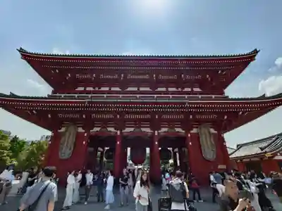 浅草寺の山門・神門