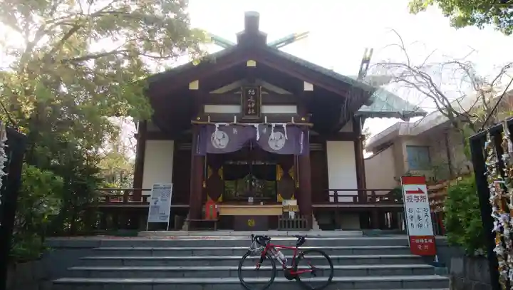 稲毛神社の本殿・本堂
