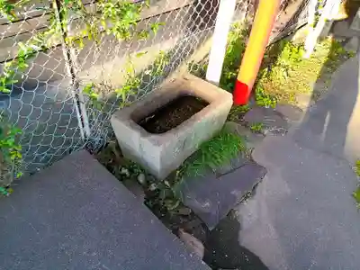 稲荷明神の手水舎